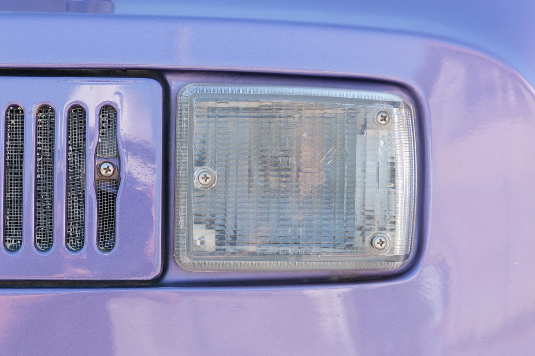 1972 Volkswagen Bay-Window Bus - Image 19 of 31