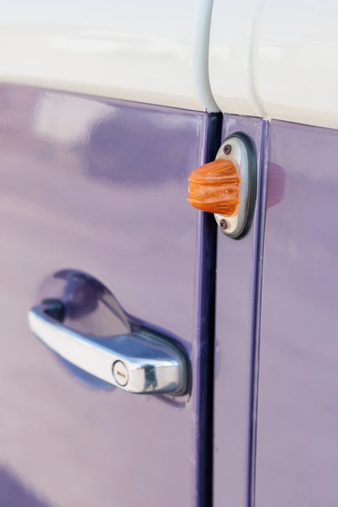 1972 Volkswagen Bay-Window Bus - Image 29 of 31