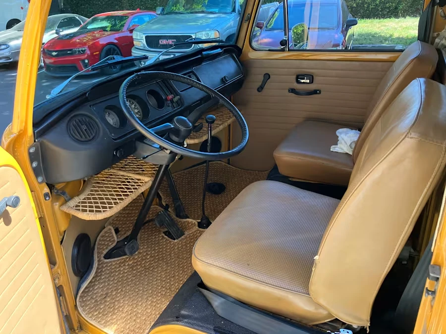 1972 Volkswagen Bay-Window Camper - Image 3 of 10