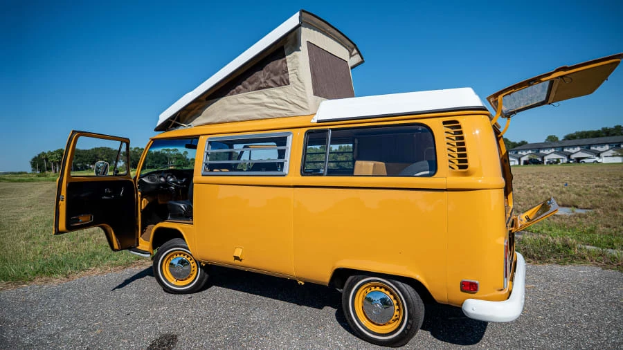 1972 Volkswagen Bay-Window Camper - Image 4 of 14