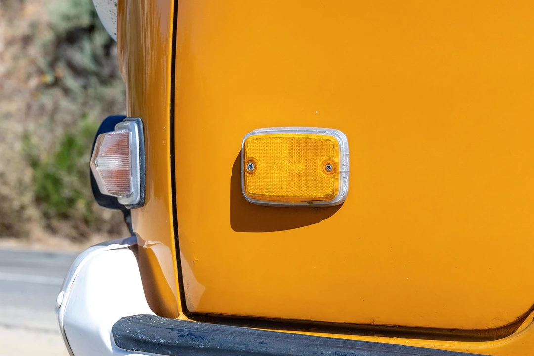 1972 Volkswagen Bay-Window Camper - Image 15 of 31