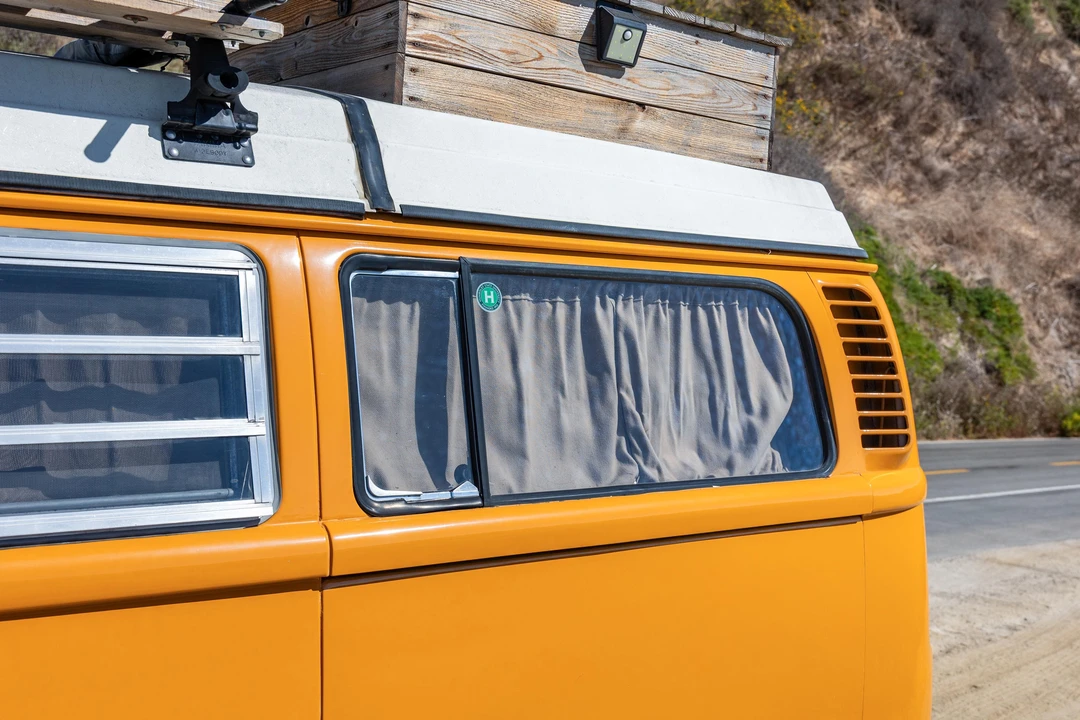 1972 Volkswagen Bay-Window Camper - Image 19 of 31