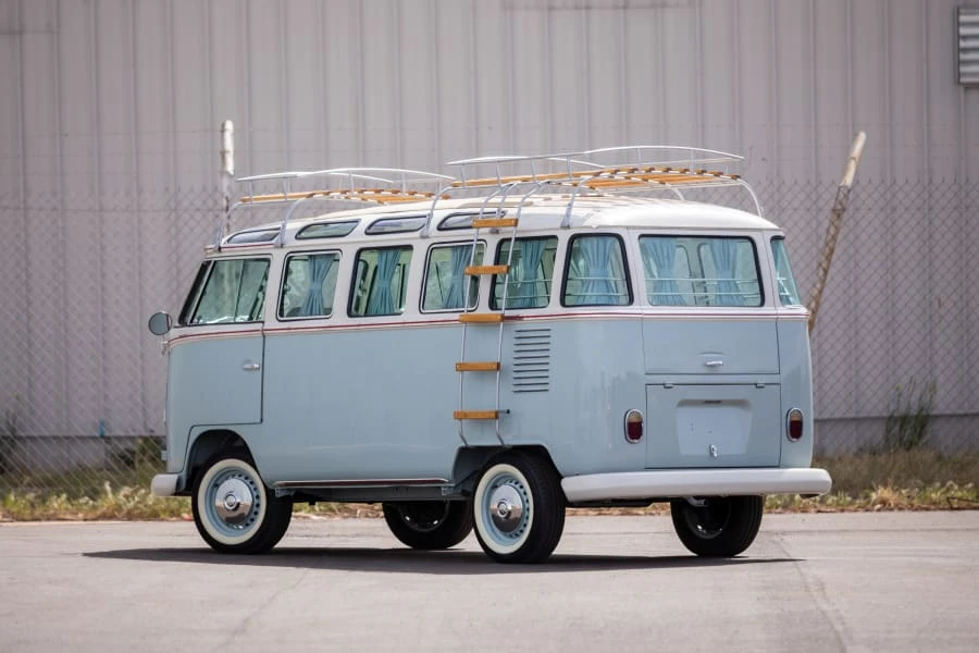 1972 Volkswagen Bay-Window Bus - Image 9 of 31
