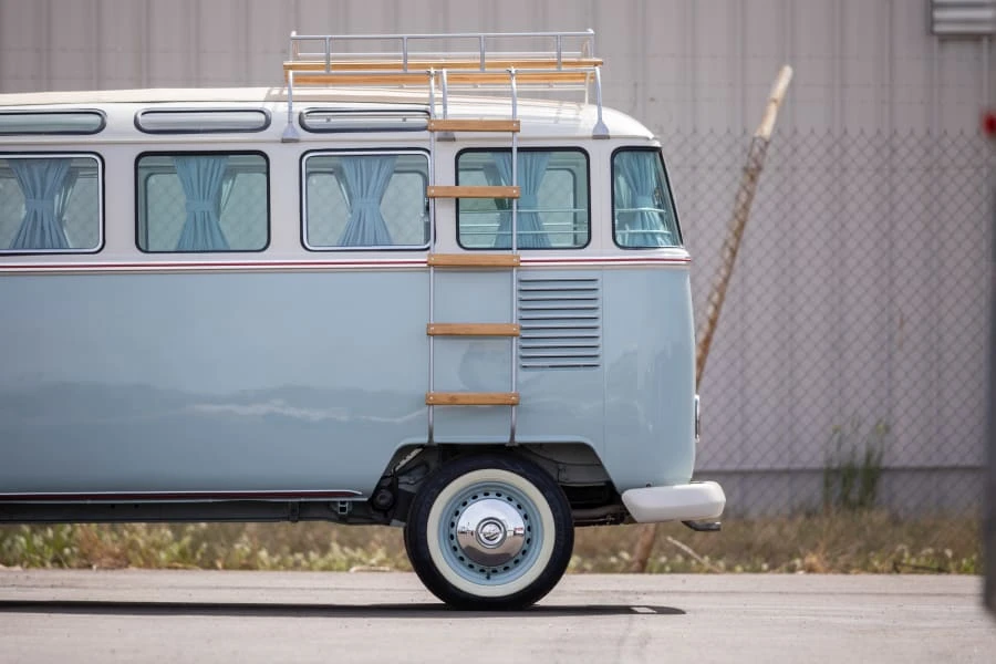 1972 Volkswagen Bay-Window Bus - Image 5 of 31