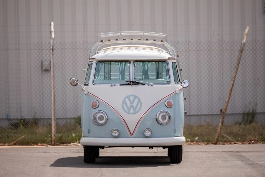 1972 Volkswagen Bay-Window Bus - Image 12 of 31