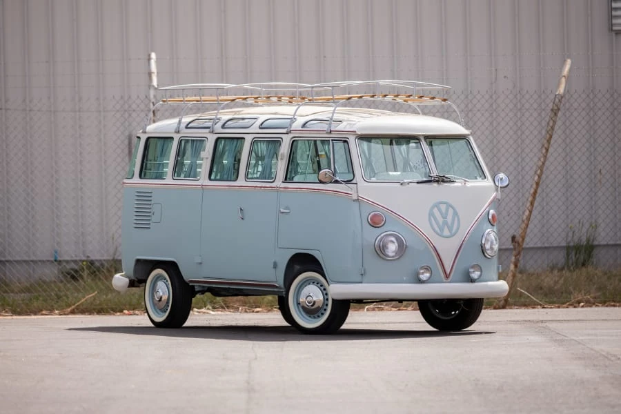 1972 Volkswagen Bay-Window Bus - Image 7 of 31