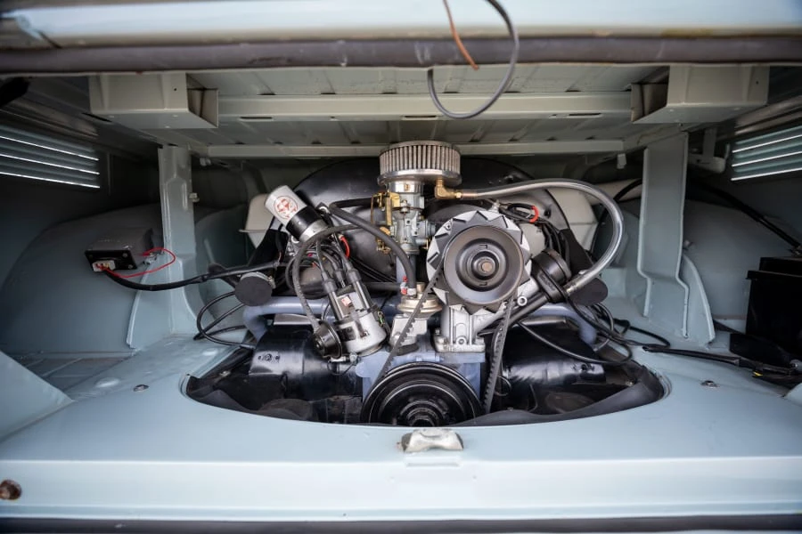 1972 Volkswagen Bay-Window Bus - Image 30 of 31
