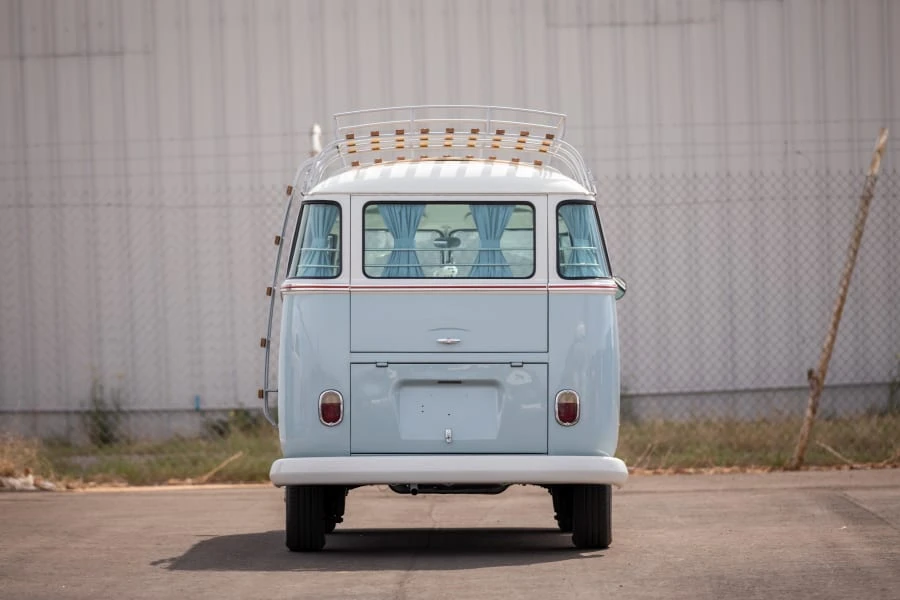 1972 Volkswagen Bay-Window Bus - Image 15 of 31