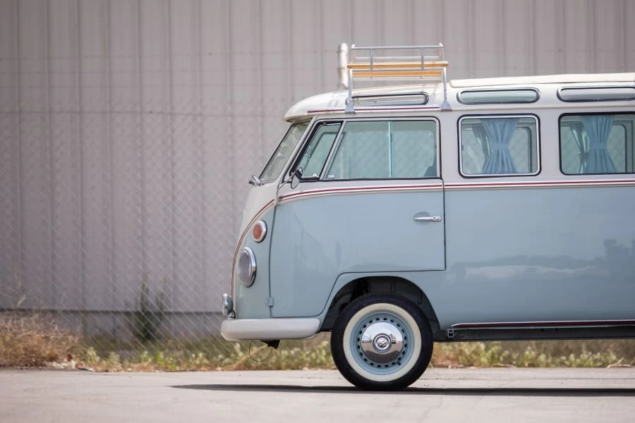 1972 Volkswagen Bay-Window Bus - Image 14 of 31