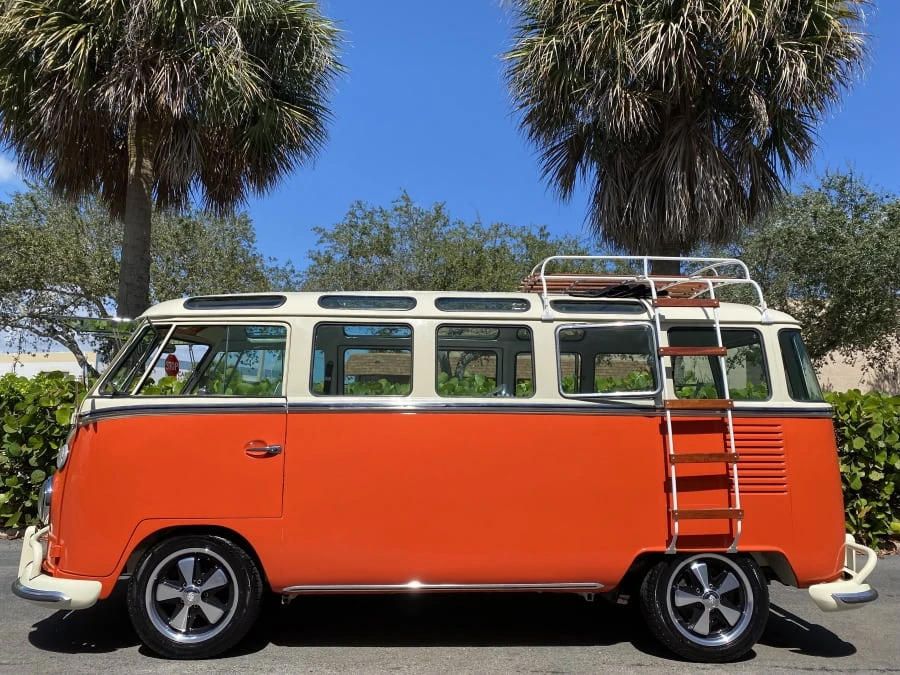 1972 Volkswagen Bay-Window Bus - Image 11 of 11