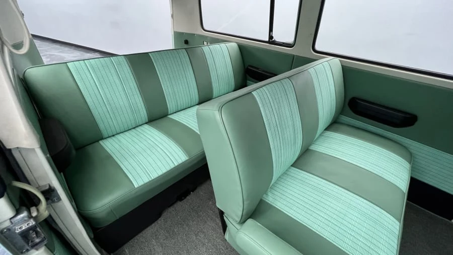 1972 Volkswagen Bay-Window Bus - Image 8 of 20