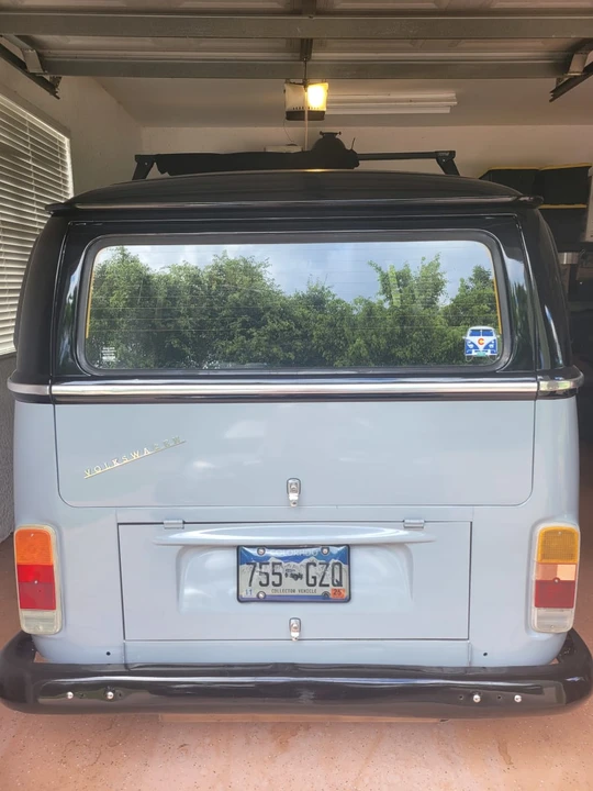 1972 Volkswagen Bay-Window Bus - Image 2 of 6
