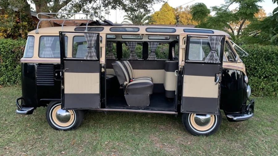 1972 Volkswagen Bay-Window Bus - Image 15 of 24