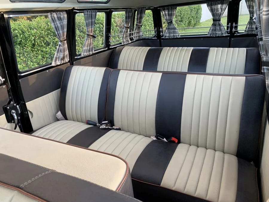 1972 Volkswagen Bay-Window Bus - Image 14 of 24