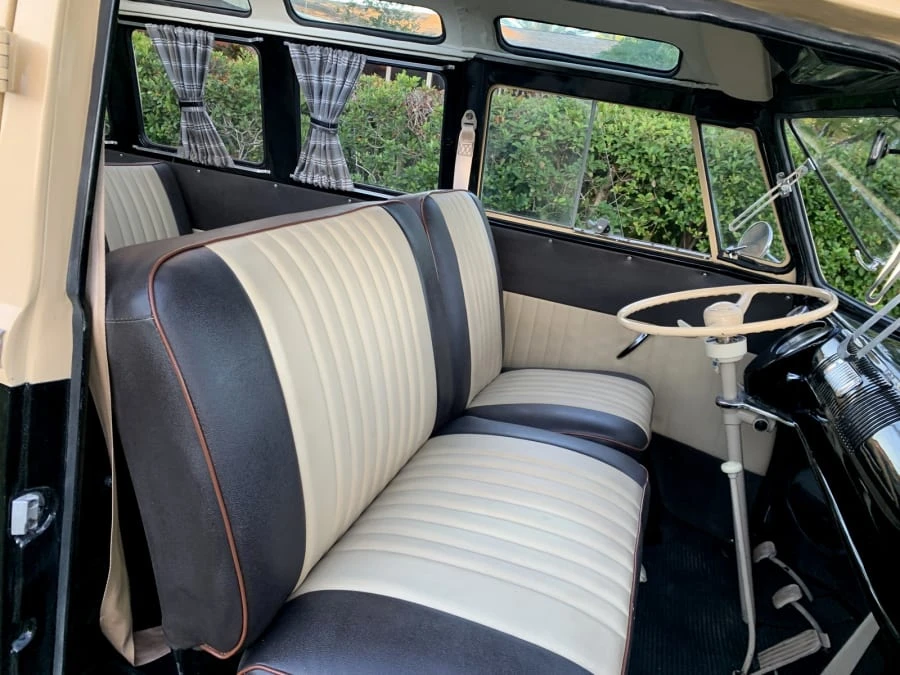 1972 Volkswagen Bay-Window Bus - Image 16 of 24