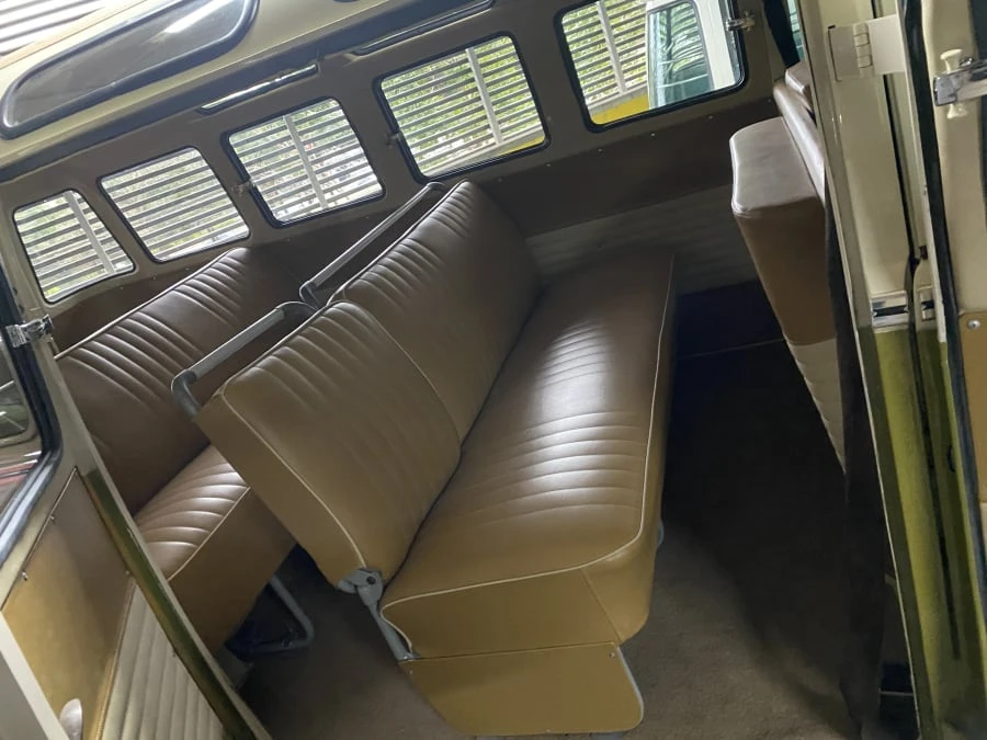 1972 Volkswagen Bay-Window Bus - Image 25 of 26