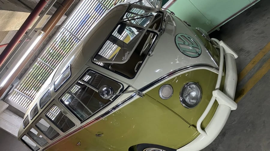 1972 Volkswagen Bay-Window Bus - Image 12 of 26