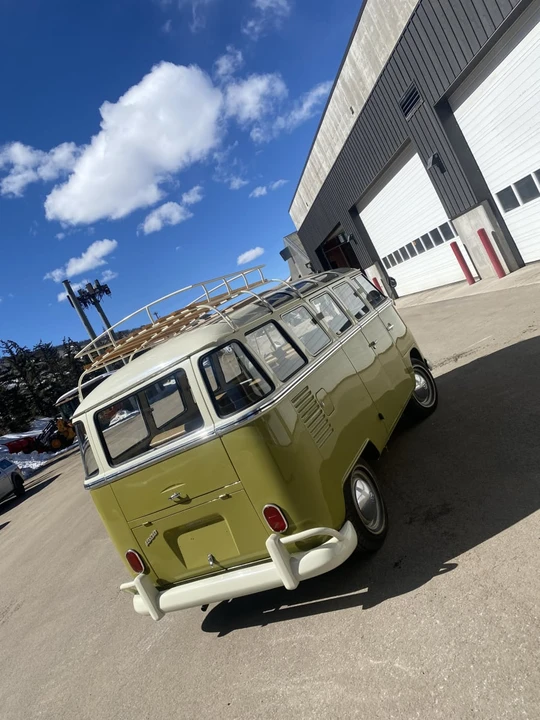 1972 Volkswagen Bay-Window Bus - Image 11 of 26