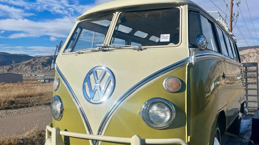 1972 Volkswagen Bay-Window Bus - Image 4 of 26