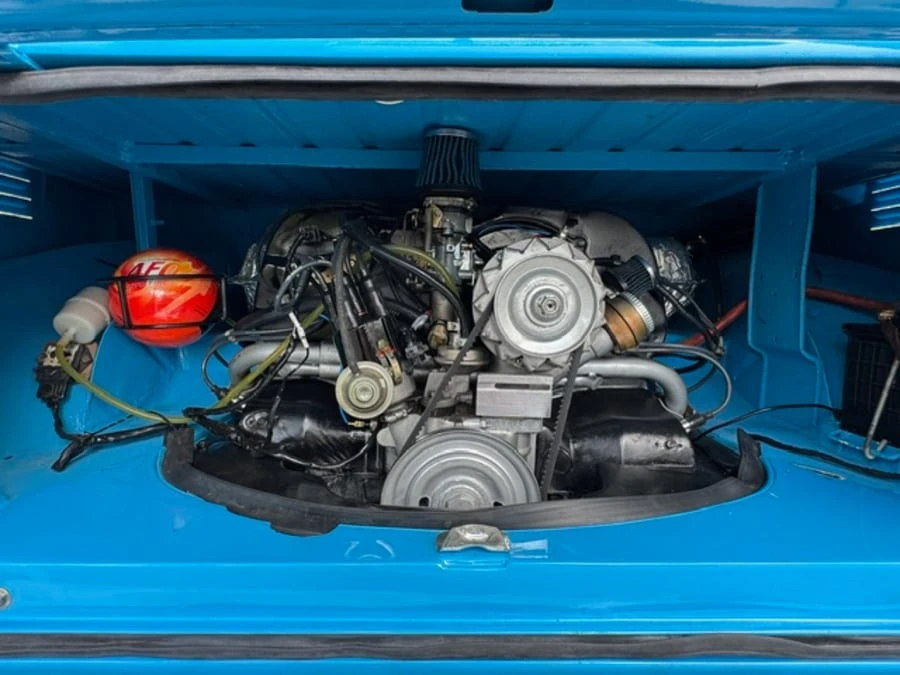 1972 Volkswagen Bay-Window Bus - Image 11 of 11
