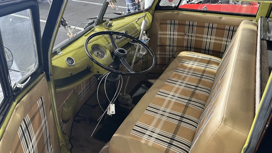 1972 Volkswagen Bay-Window Bus - Image 5 of 6