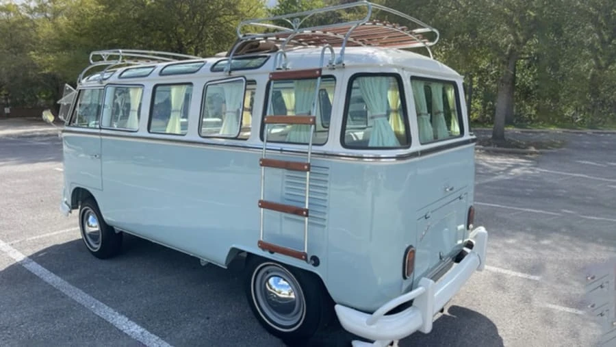 1972 Volkswagen Bay-Window Bus - Image 2 of 30