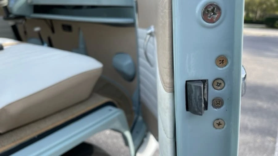 1972 Volkswagen Bay-Window Bus - Image 8 of 30