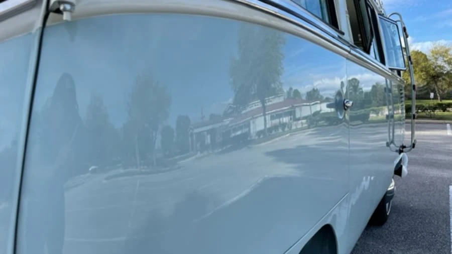1972 Volkswagen Bay-Window Bus - Image 14 of 30