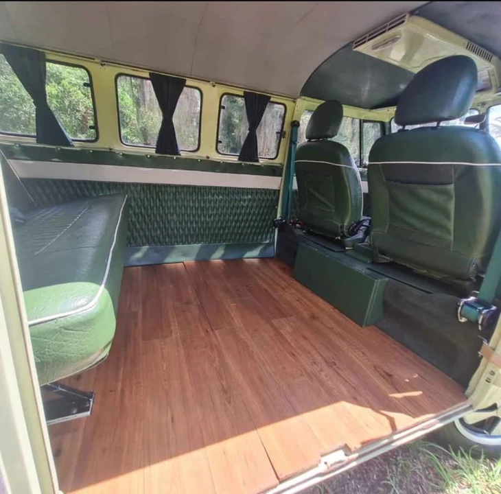 1972 Volkswagen Bay-Window Bus - Image 11 of 12