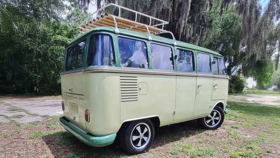 1972 Volkswagen Bay-Window Bus - Image 5 of 12