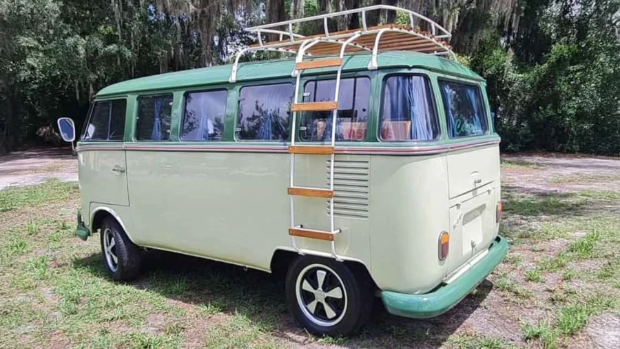 1972 Volkswagen Bay-Window Bus - Image 3 of 12