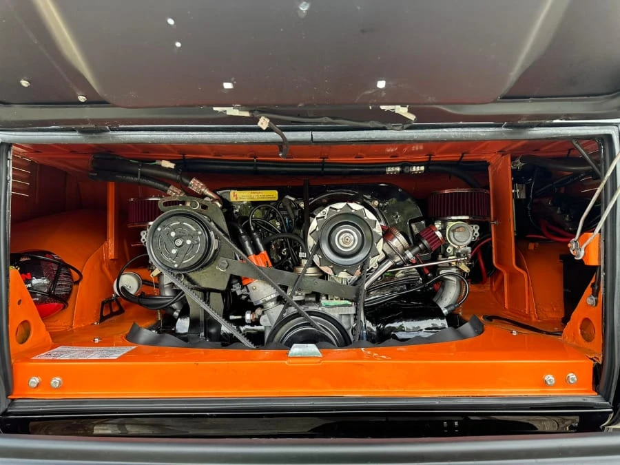 1972 Volkswagen Bay-Window Bus - Image 21 of 23