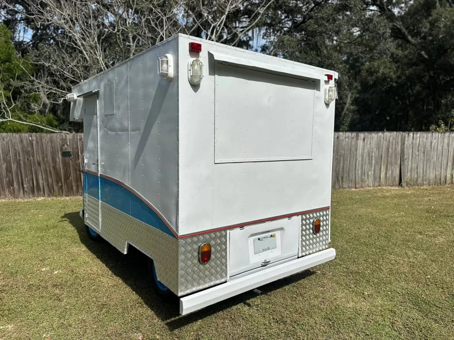 1972 Volkswagen Bay-Window Bus - Image 3 of 8