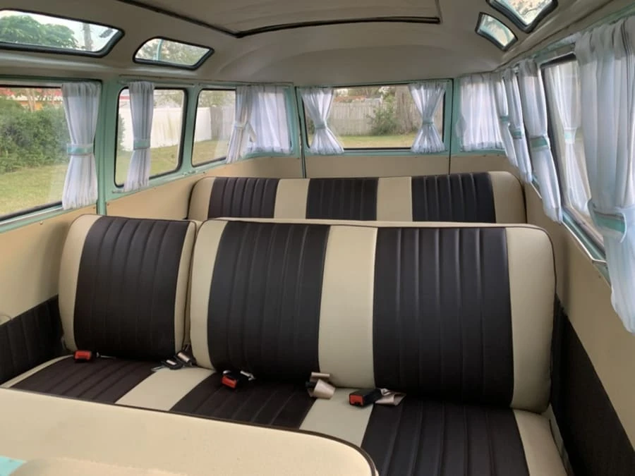 1972 Volkswagen Bay-Window Bus - Image 9 of 16