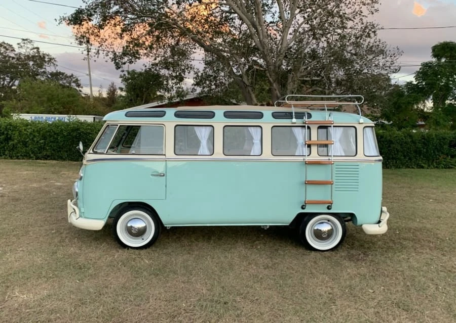 1972 Volkswagen Bay-Window Bus - Image 2 of 16
