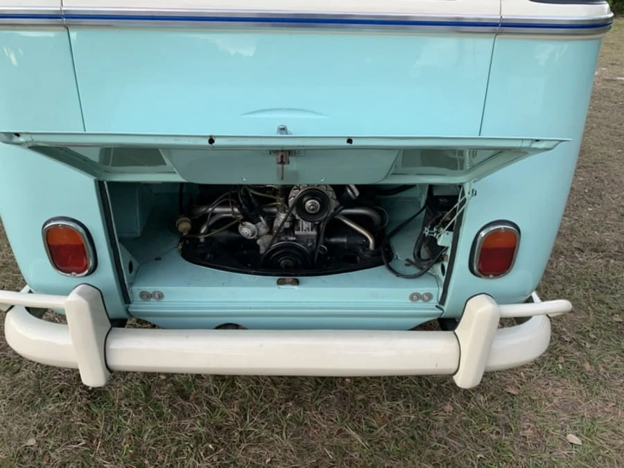 1972 Volkswagen Bay-Window Bus - Image 15 of 16