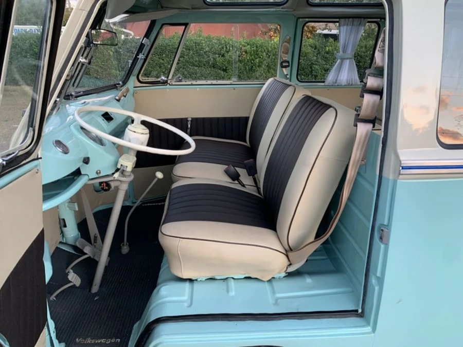 1972 Volkswagen Bay-Window Bus - Image 8 of 16