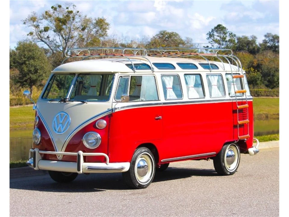 1972 Volkswagen Bay-Window Bus - Image 6 of 16