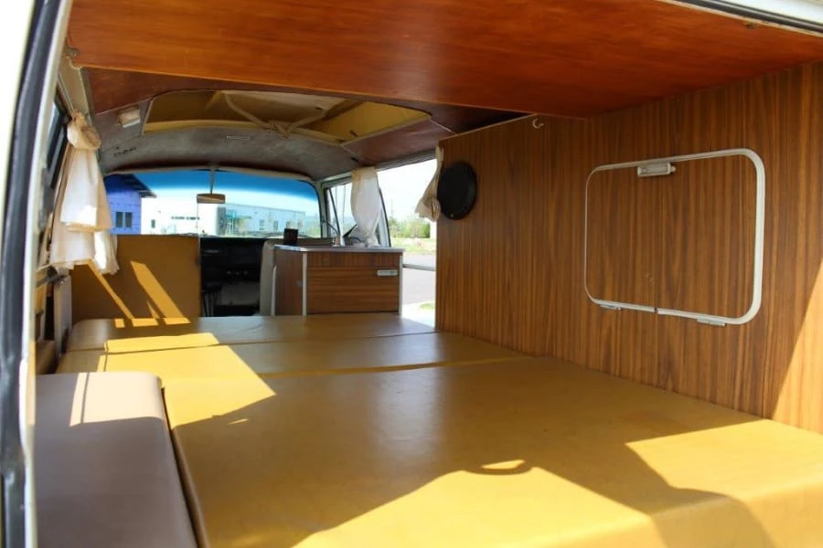 1972 Volkswagen Bay-Window Camper - Image 8 of 12