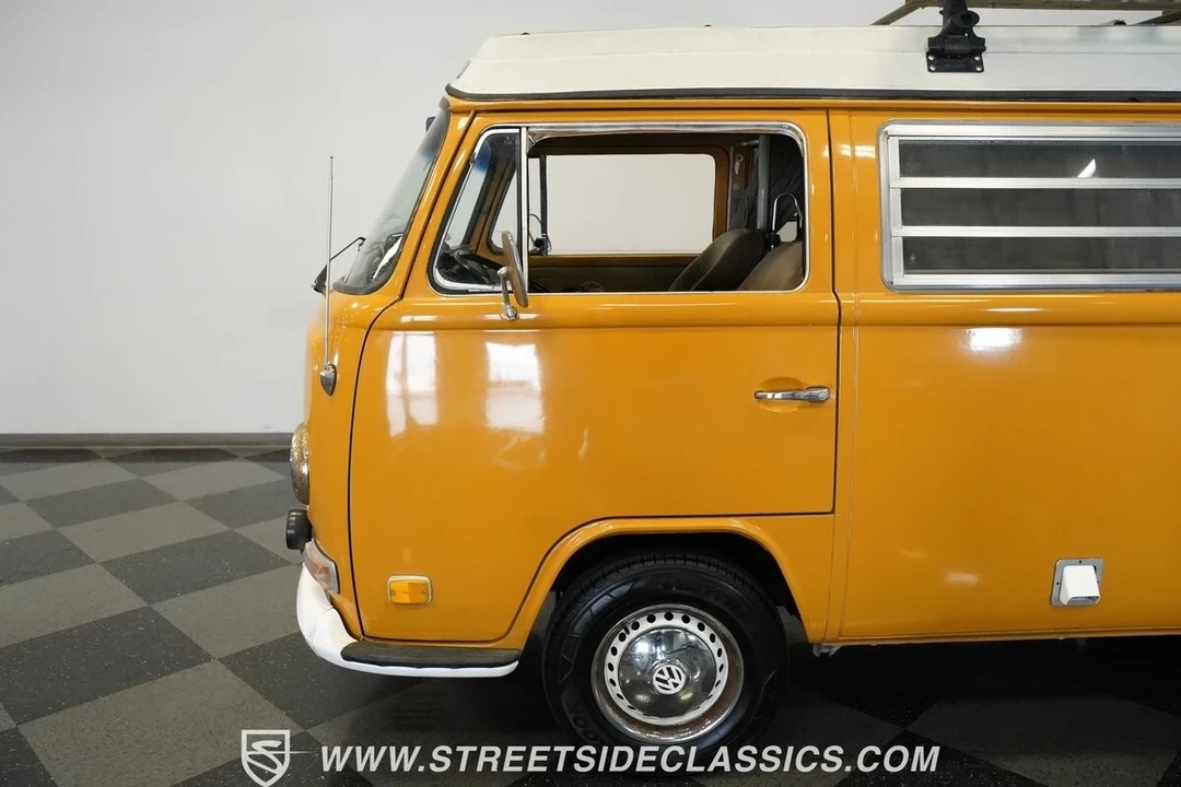 1972 Volkswagen Bay-Window Camper - Image 17 of 21