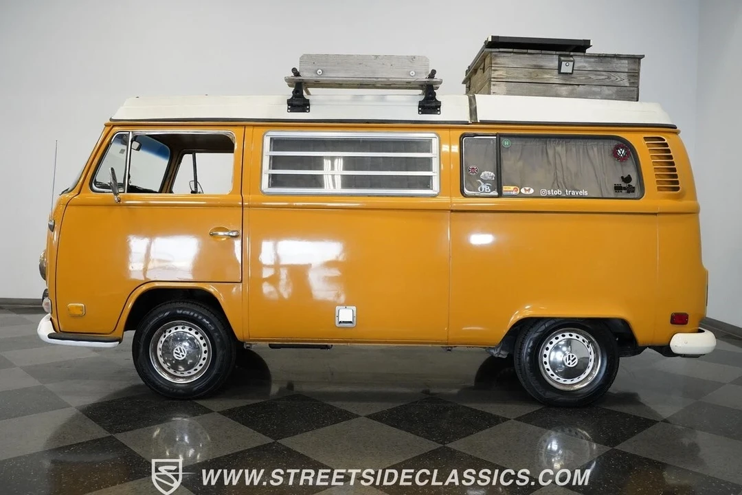 1972 Volkswagen Bay-Window Camper - Image 11 of 12