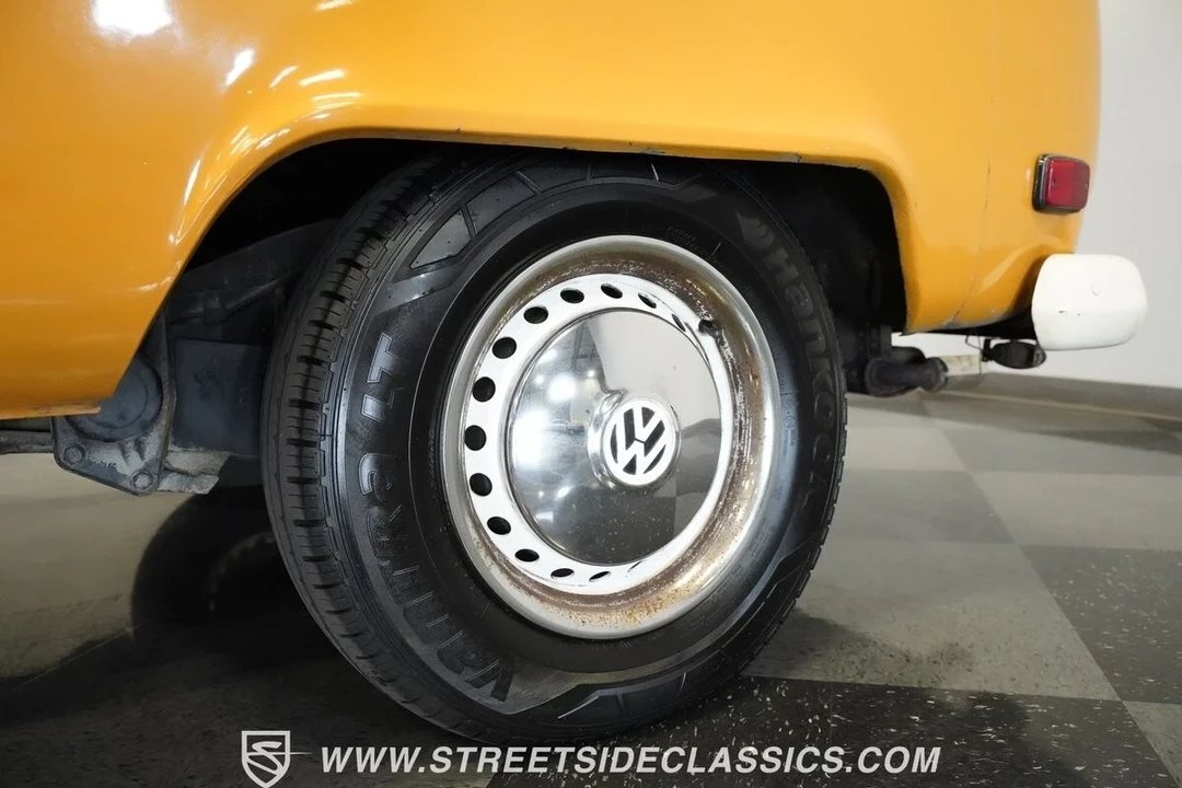 1972 Volkswagen Bay-Window Camper - Image 14 of 21