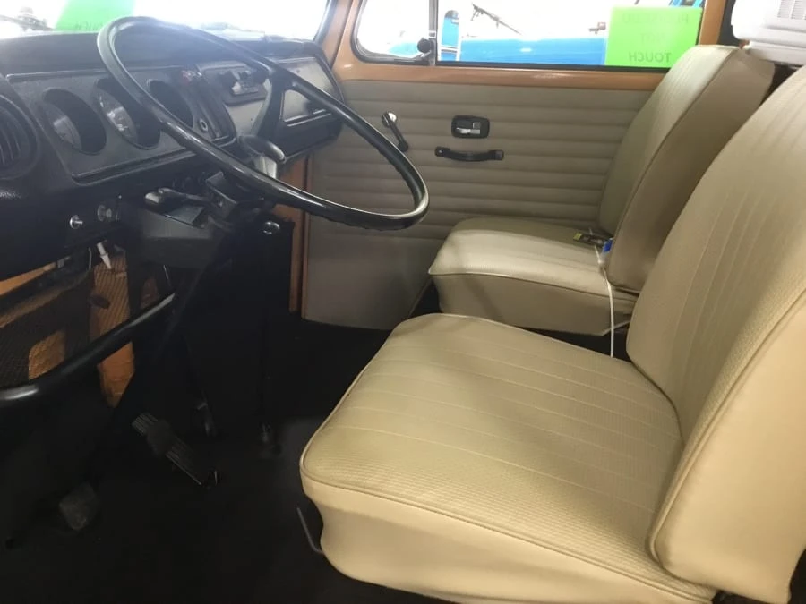 1972 Volkswagen Bay-Window Camper - Image 3 of 12