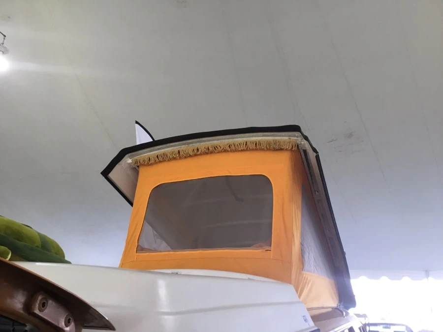 1972 Volkswagen Bay-Window Camper - Image 5 of 12