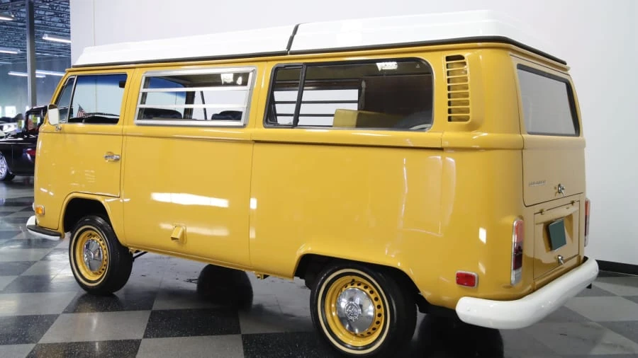 1972 Volkswagen Bay-Window Camper - Image 3 of 16