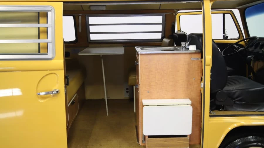 1972 Volkswagen Bay-Window Camper - Image 6 of 16
