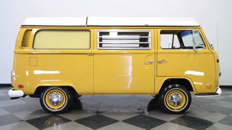 1972 Volkswagen Bay-Window Camper - Image 13 of 16