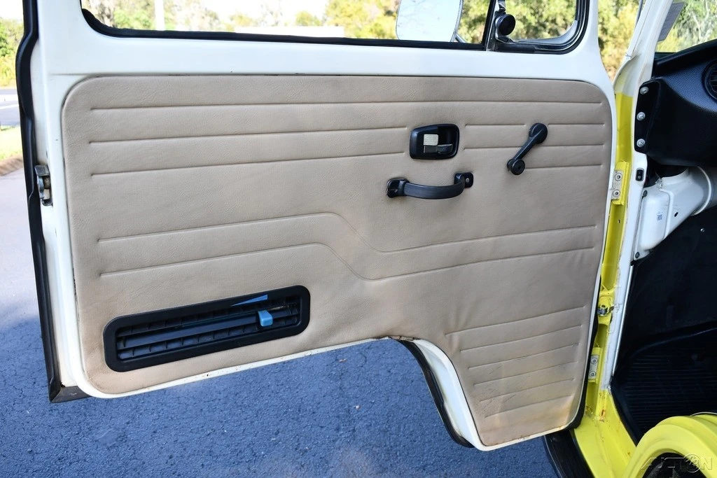 1972 Volkswagen Bay-Window Camper - Image 21 of 21