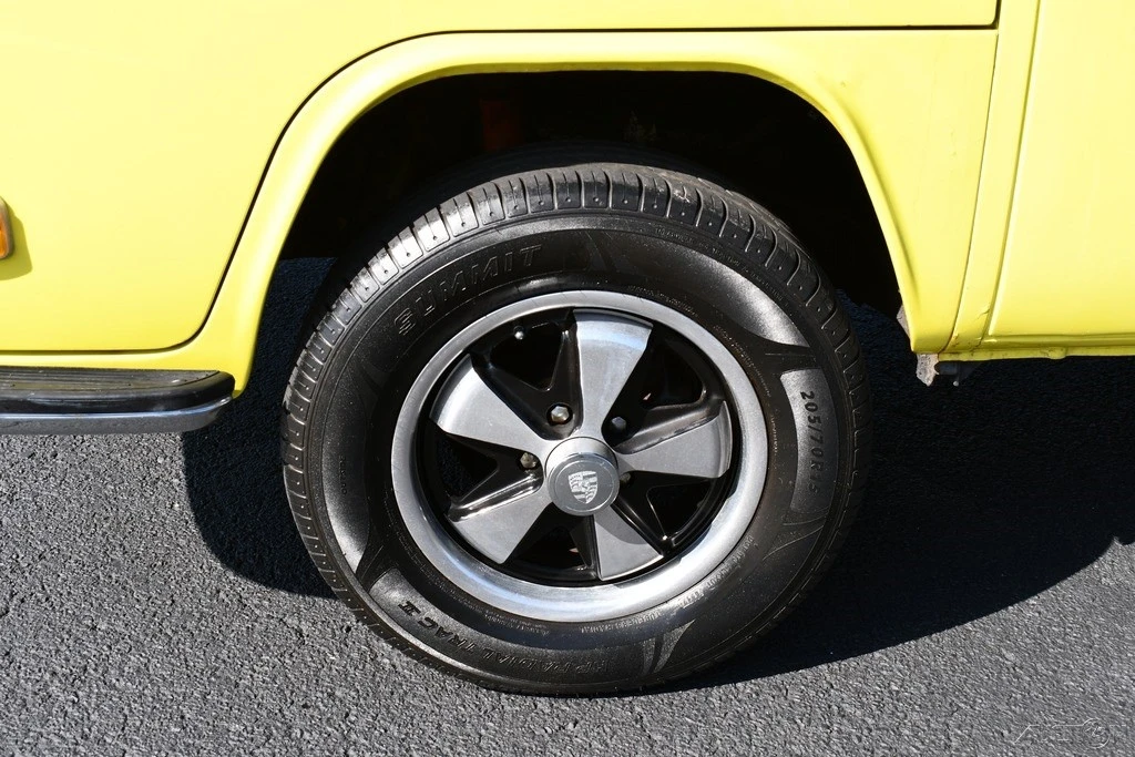 1972 Volkswagen Bay-Window Camper - Image 12 of 21