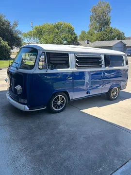 1972 Volkswagen Bus Westfalia